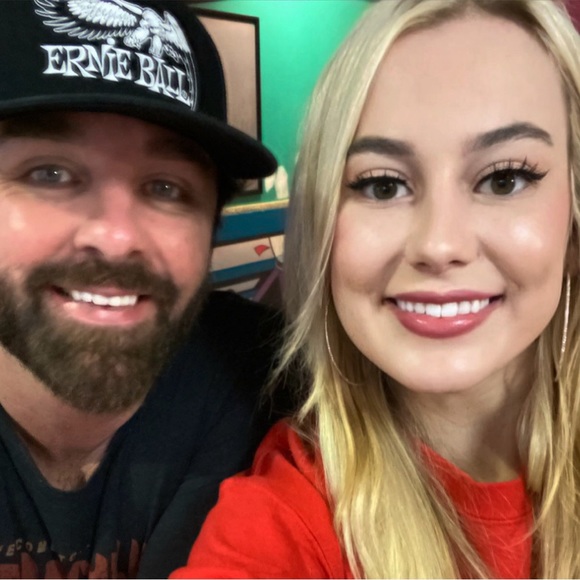 Meet your Posher, Scott & Kate - Picture 1 of 1